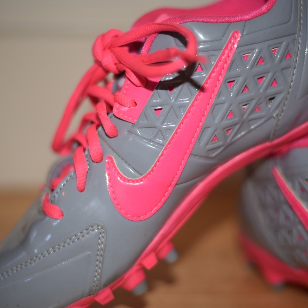 Nike gray pink cleats 8.5